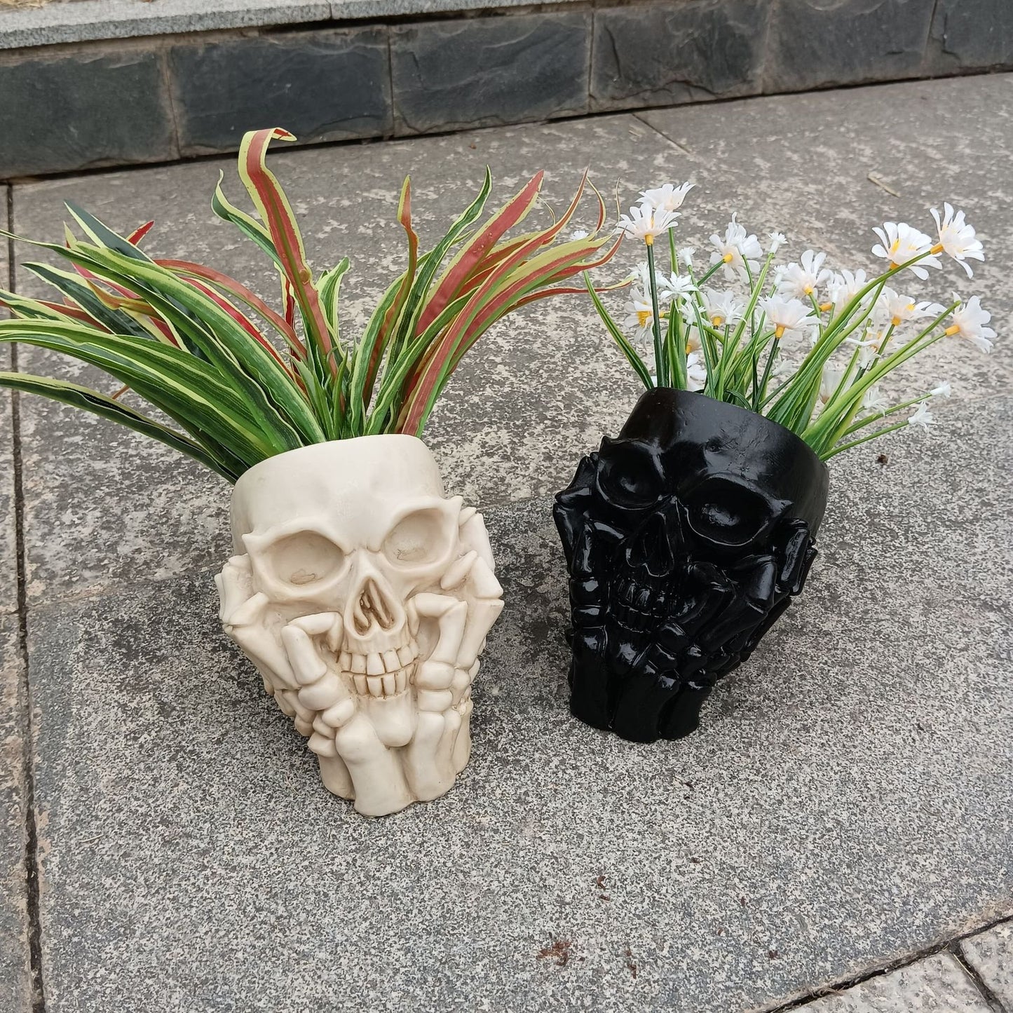 Happy Skull Horror Planter - Unique Plant Pot, Witchy/Goth Decor Bedroom & Home