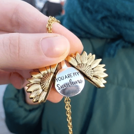 ourhomemarketTM-🔥🌞"You Are My Sunshine" Sunflower Necklace🌻(Double-sided engraving)