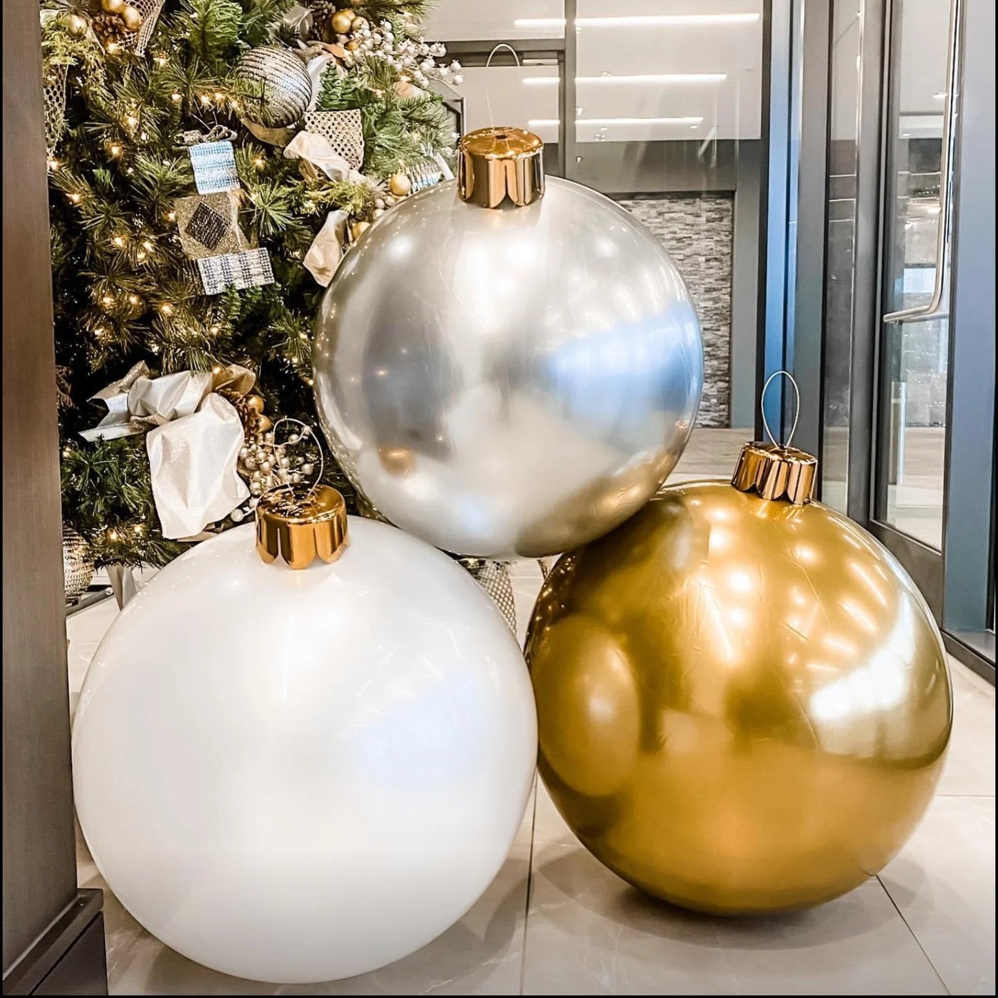 🎄Oversized Inflatable Christmas Ball Decoration🎈 | 🎁Buy 2 Free Shipping🔥