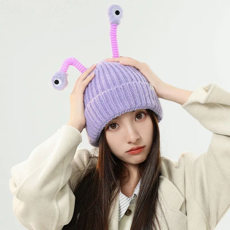 🔥HOT SALE - 49% OFF🔥Cute glowing little monster knitted hat