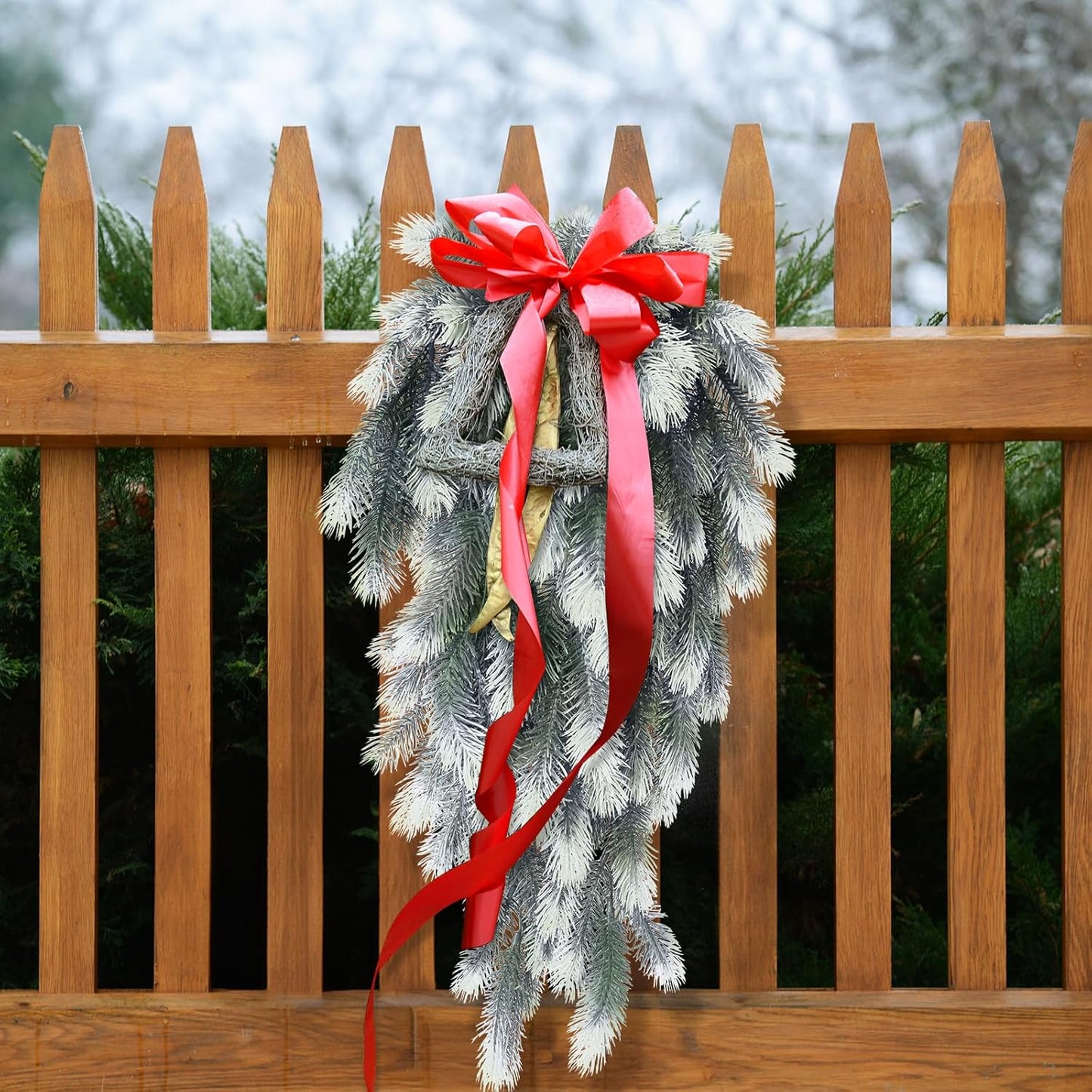 🎄Christmas pine needles and pine cones