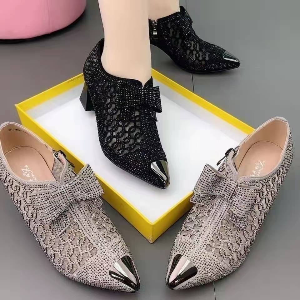 2024 summer casual  Rhinestone hollow chunky heel shoes and new belt buckle solid color plus size women's sandals