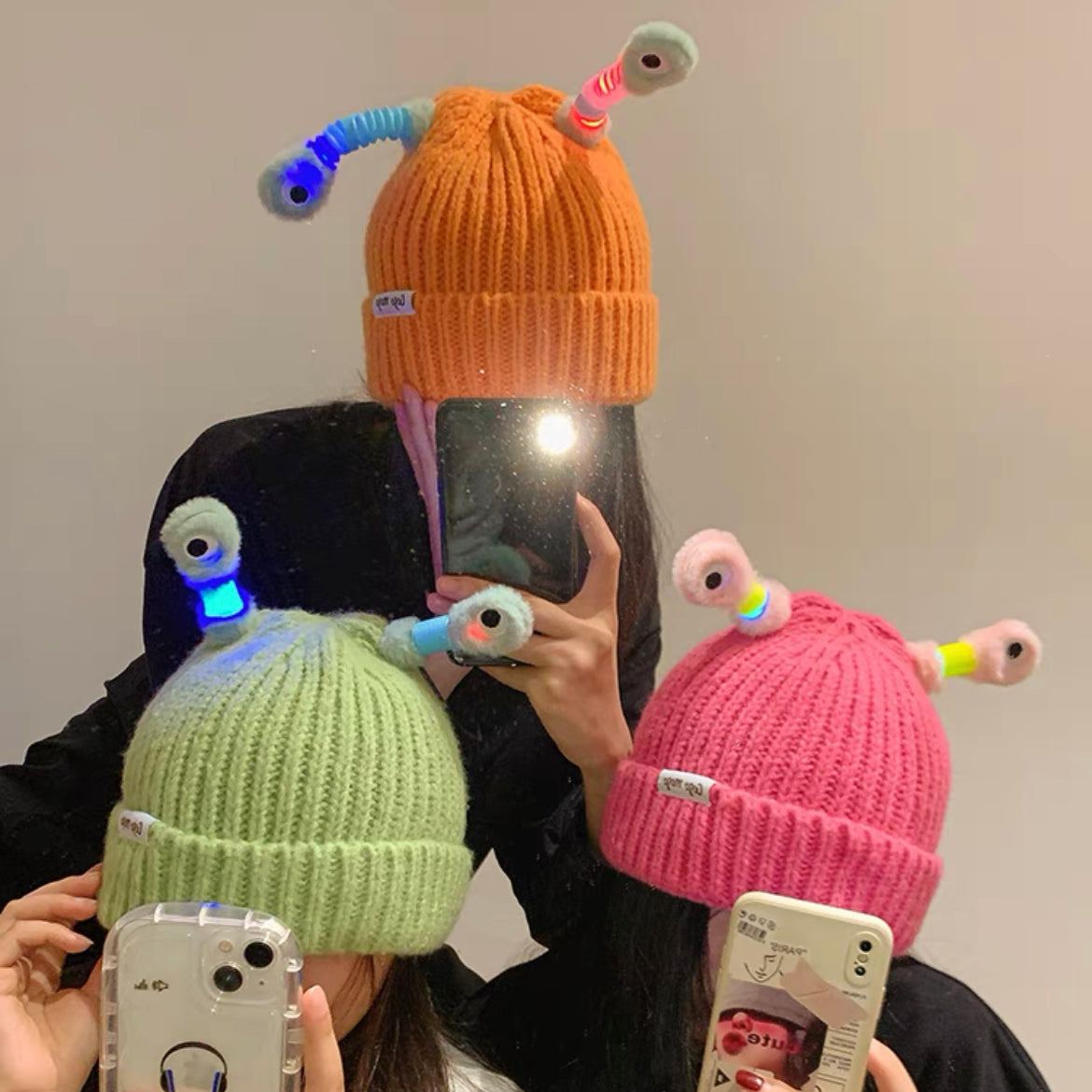 🔥HOT SALE - 49% OFF🔥Cute glowing little monster knitted hat