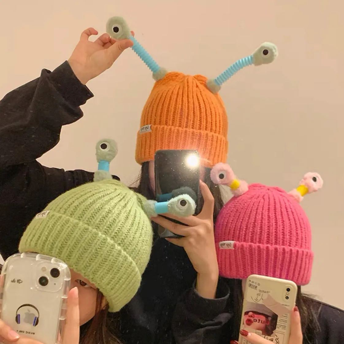 🔥HOT SALE - 49% OFF🔥Cute glowing little monster knitted hat